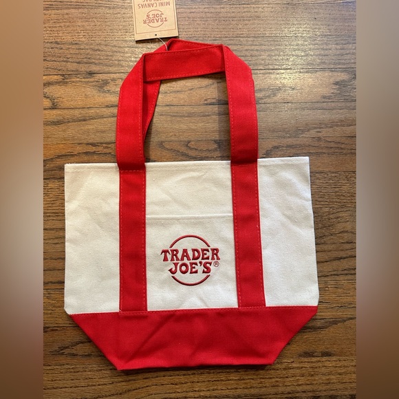 Trader Joes Mini Can as Tote Bag - RED. NWT - Picture 3 of 5